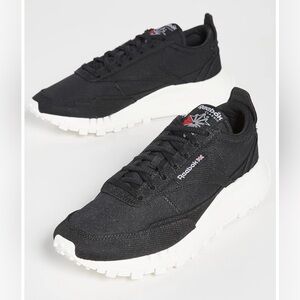 LNWOB Reebok Unisex Classic Legacy Sneaker, Black/Chalk, Women’s 6.5/Men’s 5
